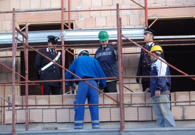 Dramma lavoro nero nella provincia di Cosenza. Nell’edilizia l’83% delle imprese è irregolare