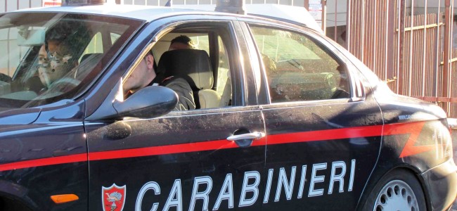 Macabro ritrovamento a Rossano, i carabinieri recuperano il cadavere di una giovane donna