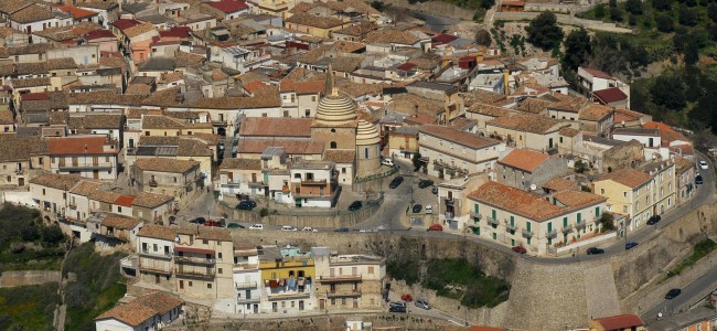 Trebisacce, già tre liste per le prossime elezioni. E il sindaco uscente Bianchi potrebbe riprovarci Trebisacce, già tre liste per le prossime elezioni. E il sindaco uscente Bianchi potrebbe riprovarci