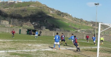 Calcio, 3^ categoria. Sofiota vede il traguardo. Si lotta per i play off Calcio, 3^ categoria. Sofiota vede il traguardo. Si lotta per i play off