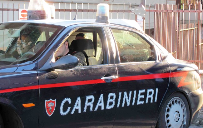 Macabro ritrovamento a Rossano, i carabinieri recuperano il cadavere di una giovane donna