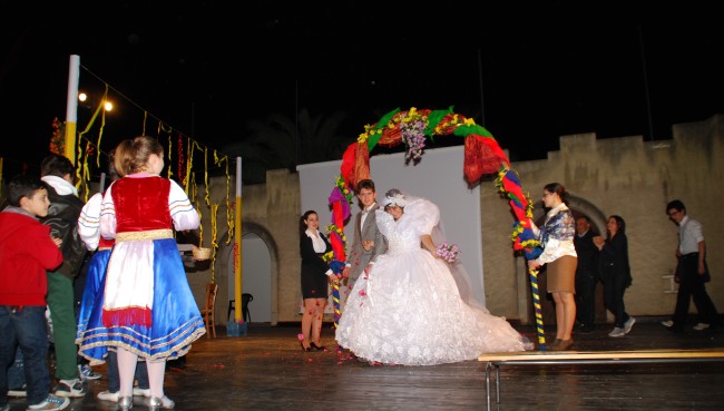 Ad Oriolo va in scena “A zite”. Divertente commedia in dialetto sulle nozze di ieri e di oggi Ad Oriolo va in scena “A zite”. Divertente commedia in dialetto sulle nozze di ieri e di oggi