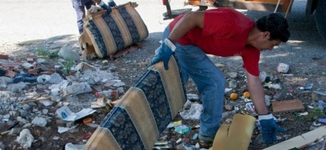 Trebisacce più pulita si prepara alla stagione estiva. Ma gli incivili sono dietro l’angolo Trebisacce più pulita si prepara alla stagione estiva. Ma gli incivili sono dietro l’angolo