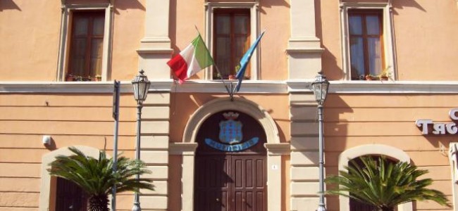 Rossano, M5S ad Antoniotti: «Sostenga mozione contro tagli ai Comuni» Rossano, M5S ad Antoniotti: «Sostenga mozione contro tagli ai Comuni»