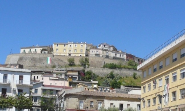 Trebisacce, ripulita la zona del Bastione Trebisacce, ripulita la zona del Bastione