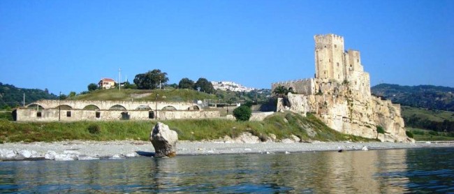 Il governatore Scopelliti a Roseto Capo Spulico. Calabria e Basilicata insieme per il Turismo?