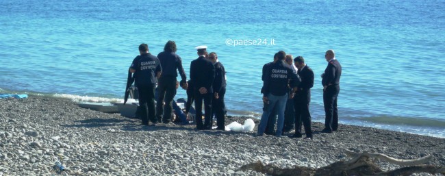 Trebisacce, cadavere donna rinvenuto in mare. Probabile suicidio