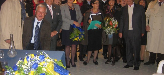 Trebisacce, dal Rotary una targa “alla professionalità” per la direttrice del consultorio familiare Trebisacce, dal Rotary una targa “alla professionalità” per la direttrice del consultorio familiare