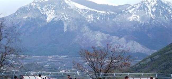 Calcio, 2^ categoria. Paludi e Piragineti non si fanno male. In terza, Schiavonea ne fa 16 Calcio, 2^ categoria. Paludi e Piragineti non si fanno male. In terza, Schiavonea ne fa 16