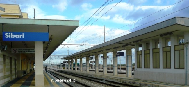 Taglio treni Alto Jonio. Tavolo politico a Sibari. Regione promette ripristino alcune corse Taglio treni Alto Jonio. Tavolo politico a Sibari. Regione promette ripristino alcune corse