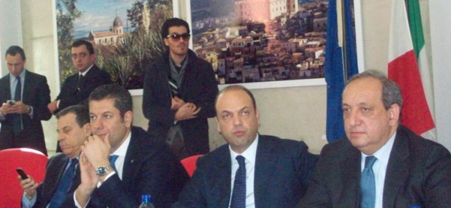 Campagna elettorale, rush finale del Pdl. Alfano a Corigliano Campagna elettorale, rush finale del Pdl. Alfano a Corigliano