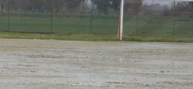 Calcio, tante gare rinviate per maltempo. In 3^, colpaccio Sibari che “mata” capolista Schiavonea Calcio, tante gare rinviate per maltempo. In 3^, colpaccio Sibari che “mata” capolista Schiavonea