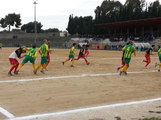 Calcio, Promozione. Trebisacce cade in casa. In vetta appassionante duello tra Rossano e Corigliano Calcio, Promozione. Trebisacce cade in casa. In vetta appassionante duello tra Rossano e Corigliano