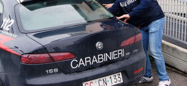 Corigliano, banda di giovanissimi aggredisce due uomini sparando. Arrestati a Sibari Corigliano, banda di giovanissimi aggredisce due uomini sparando. Arrestati a Sibari