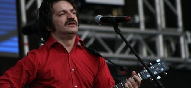 “Viva la Vida” a Sibari. Le note di Voltarelli nel ricordo di Giuseppe Roseti “Viva la Vida” a Sibari. Le note di Voltarelli nel ricordo di Giuseppe Roseti