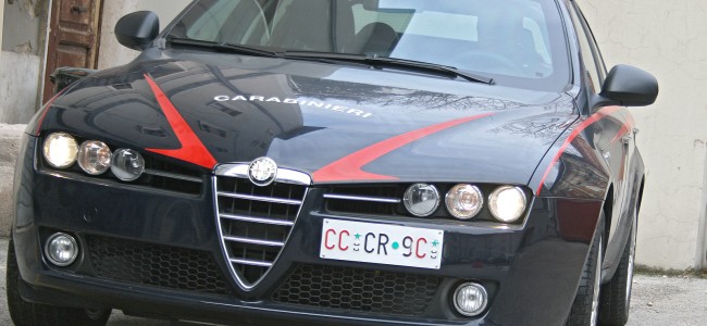 Corigliano, nel garage un autocarro rubato e una pistola non dichiarata: in due in manette Corigliano, nel garage un autocarro rubato e una pistola non dichiarata: in due in manette