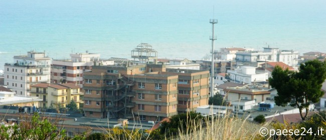 Ex ospedale Trebisacce, rischiano la chiusura anche il Laboratorio Analisi e Radiologia Ex ospedale Trebisacce, rischiano la chiusura anche il Laboratorio Analisi e Radiologia