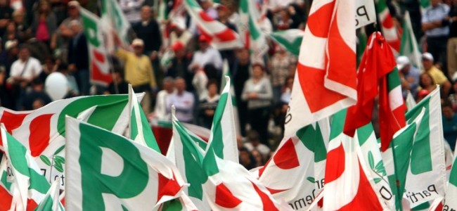 Sbottano i circoli Pd della Sibaritide «Inaccettabili le regole per il rinnovo degli organismi provinciali» Sbottano i circoli Pd della Sibaritide «Inaccettabili le regole per il rinnovo degli organismi provinciali»