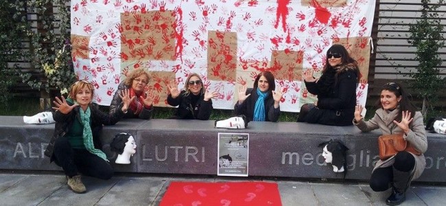 Trebisacce, Stop alla violenza sulle donne nel ricordo di Maddalena e Jennifer Trebisacce, Stop alla violenza sulle donne nel ricordo di Maddalena e Jennifer
