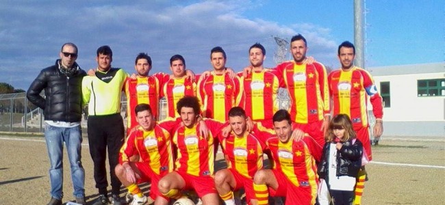 Calcio, 2^ categoria. Sibari si prende la vetta, colpo dell’Amendolara contro lo Schiavonea Calcio, 2^ categoria. Sibari si prende la vetta, colpo dell’Amendolara contro lo Schiavonea