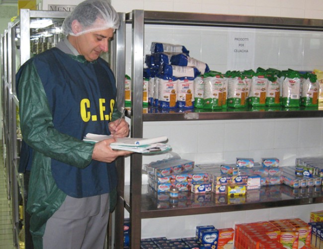 “Bambino sicuro”. Controlli nelle mense scolastiche della provincia. Riscontrate alcune irregolarità “Bambino sicuro”. Controlli nelle mense scolastiche della provincia. Riscontrate alcune irregolarità