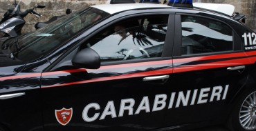 Cosenza. Tentano di rubare auto, intervengono i carabinieri Cosenza. Tentano di rubare auto, intervengono i carabinieri