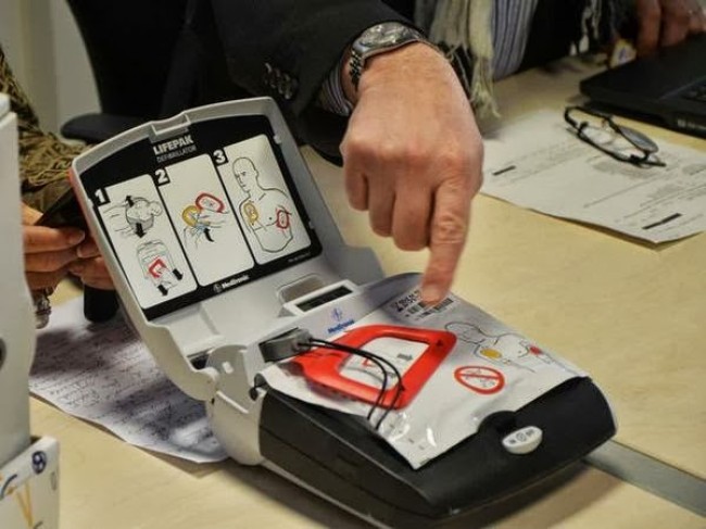 Cerchiara, rubato il defibrillatore all’esterno della delegazione comunale della Piana Cerchiara, rubato il defibrillatore all’esterno della delegazione comunale della Piana