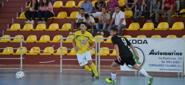 Calcio a 5, serie A2: l’Odissea 2000 Rossano non si rialza. Il Futsal Isola si impone 4-0