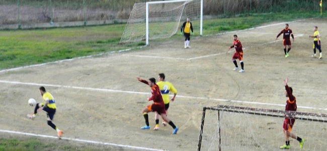 Calcio, in 2^ cat. Oriolo vede la vetta. In 1^ prima vittoria per Cassano Calcio, in 2^ cat. Oriolo vede la vetta. In 1^ prima vittoria per Cassano