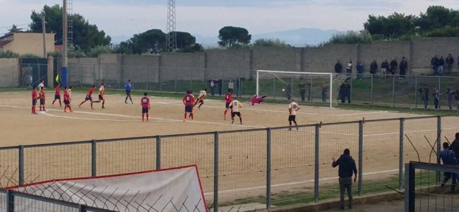 Calcio, Promozione. La capolista Trebisacce non conosce ostacoli. Roseto cade a Lamezia Calcio, Promozione. La capolista Trebisacce non conosce ostacoli. Roseto cade a Lamezia