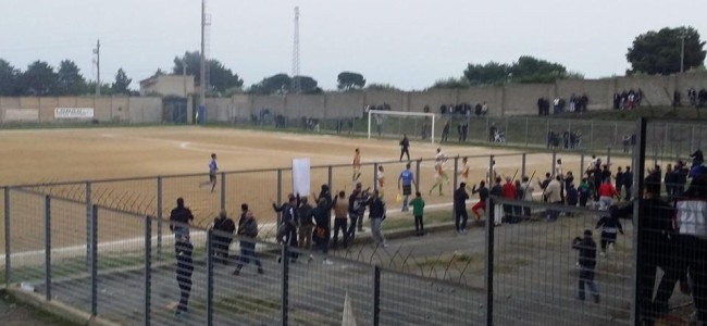 Calcio, Promozione. Al Trebisacce il primo storico derby dell’Alto Jonio. Roseto ko dopo una gara nervosa Calcio, Promozione. Al Trebisacce il primo storico derby dell’Alto Jonio. Roseto ko dopo una gara nervosa