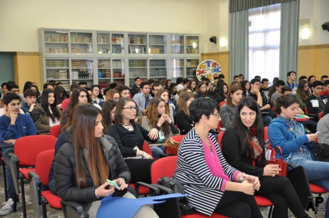 Reggio, a scuola di diversità. Studenti ambasciatori contro il razzismo