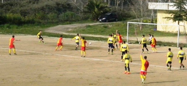Calcio, in 2^ categoria è corsa al tre per la vittoria del campionato Calcio, in 2^ categoria è corsa al tre per la vittoria del campionato