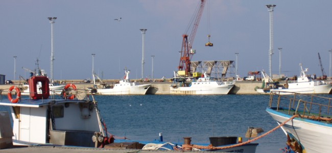 Corigliano, porto in fermento tra sbarco migranti e crociera Corigliano, porto in fermento tra sbarco migranti e crociera