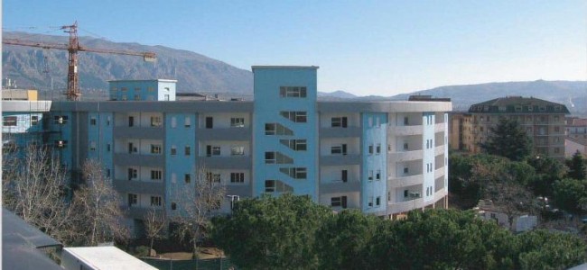 L’ospedale di Castrovillari verrà potenziato. Subito nuove assunzioni L’ospedale di Castrovillari verrà potenziato. Subito nuove assunzioni