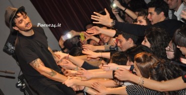 Rende, Fabrizio Moro in concerto al teatro Garden Rende, Fabrizio Moro in concerto al teatro Garden