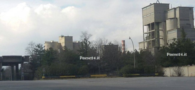 Castrovillari. Italcementi, sindaco chiede intervento di Oliverio Castrovillari. Italcementi, sindaco chiede intervento di Oliverio