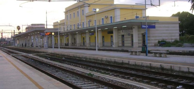 Sibari, agente di Polizia Ferroviaria si spara alla stazione Sibari, agente di Polizia Ferroviaria si spara alla stazione