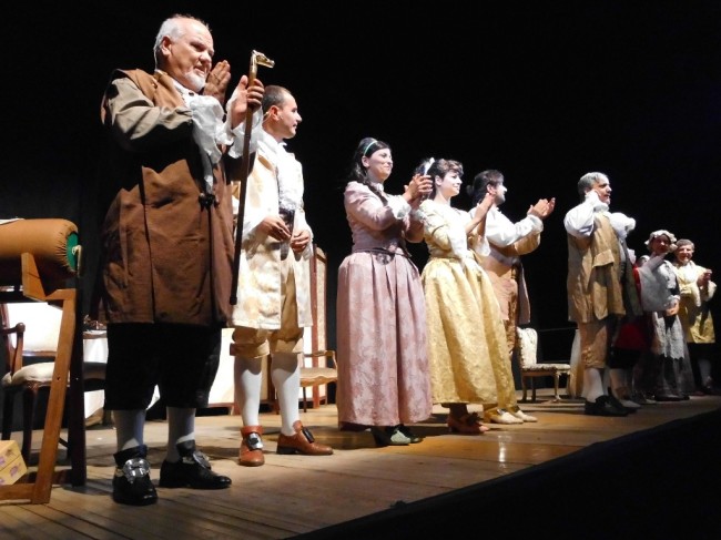 Corigliano, “Gli innamorati” di Goldoni conquistano il pubblico del “Quadrato in scena” Corigliano, “Gli innamorati” di Goldoni conquistano il pubblico del “Quadrato in scena”