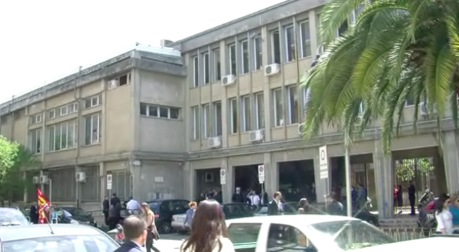 Castrovillari, la vecchia sede del Tribunale riapre per ospitare vari uffici Castrovillari, la vecchia sede del Tribunale riapre per ospitare vari uffici