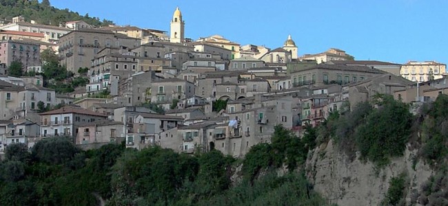 Rossano, è gelo tra Forza Italia e Antoniotti. “Non è il nostro candidato sindaco” Rossano, è gelo tra Forza Italia e Antoniotti. “Non è il nostro candidato sindaco”