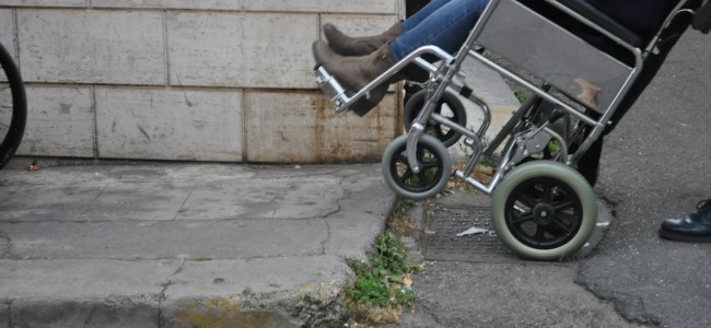 Castrovillari, Comune incontra i cittadini. I 5 Stelle chiedono pulmino per disabili Castrovillari, Comune incontra i cittadini. I 5 Stelle chiedono pulmino per disabili