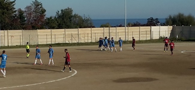 Calcio, Promozione. Juvenilia vince e convince contro la Brutium Cosenza Calcio, Promozione. Juvenilia vince e convince contro la Brutium Cosenza