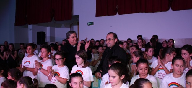 Sibari, con la danza una raccolta fondi per aiutare a studiare 50 ragazzi della Diocesi Sibari, con la danza una raccolta fondi per aiutare a studiare 50 ragazzi della Diocesi