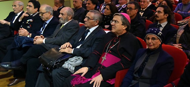 Palermo, Lena Gentile di Montegiordano “Artista dell’anno 2015” Palermo, Lena Gentile di Montegiordano “Artista dell’anno 2015”