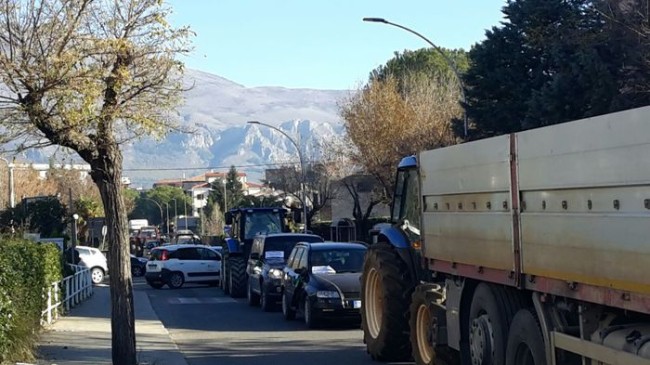 Castrovillari, comitato contro riapertura discarica. Pronta la protesta con i trattori Castrovillari, comitato contro riapertura discarica. Pronta la protesta con i trattori