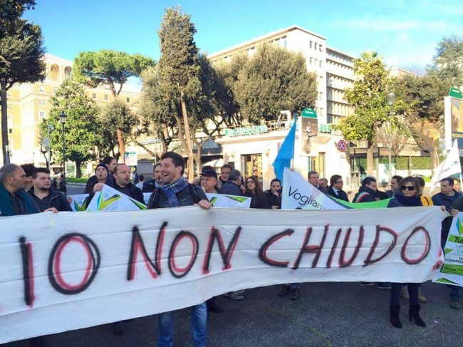 Protesta a Roma per riapertura Tribunale di Rossano. «Vogliamo la verità» Protesta a Roma per riapertura Tribunale di Rossano. «Vogliamo la verità»