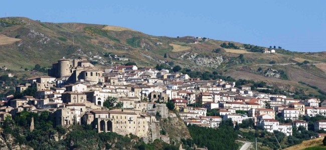 Anche il Pd di Oriolo volta le spalle a Renzi. «Al Referendum votiamo SI» Anche il Pd di Oriolo volta le spalle a Renzi. «Al Referendum votiamo SI»