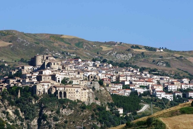 Anche il Pd di Oriolo volta le spalle a Renzi. «Al Referendum votiamo SI» Anche il Pd di Oriolo volta le spalle a Renzi. «Al Referendum votiamo SI»