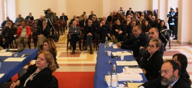 Castrovillari, Minoranza chiede chiarezza su dimissioni assessore al Bilancio Castrovillari, Minoranza chiede chiarezza su dimissioni assessore al Bilancio